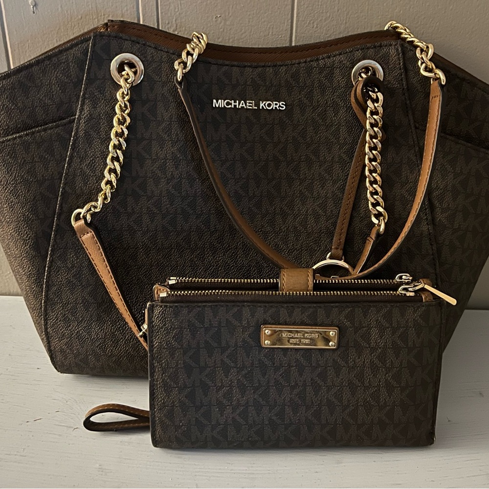 Michael Kors purse and wallet